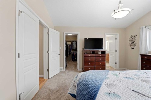 122 Sutherland Close, Red Deer, AB - Indoor Photo Showing Bedroom