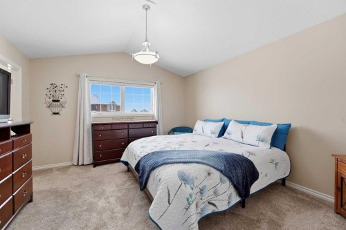 122 Sutherland Close, Red Deer, AB - Indoor Photo Showing Bedroom