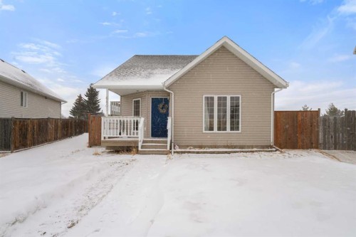 6801 39 Avenue Close WEST Camrose, AB T4V 5A8