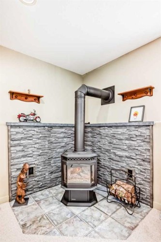 232 Deschner Close, Red Deer, AB -  Photo Showing Other Room