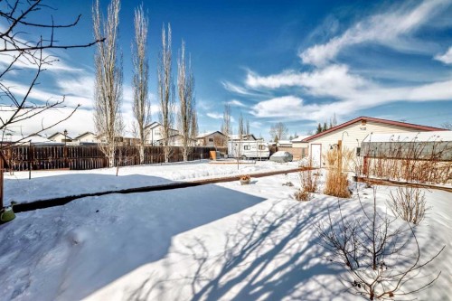 232 Deschner Close, Red Deer, AB - Outdoor