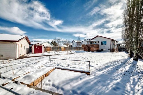 232 Deschner Close, Red Deer, AB - Outdoor