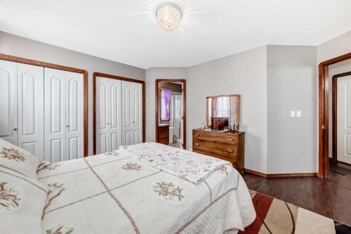 35 Dentoom Close, Red Deer, AB - Indoor Photo Showing Bedroom