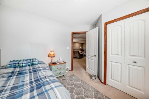 35 Dentoom Close, Red Deer, AB - Indoor Photo Showing Bedroom