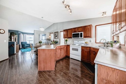 35 Dentoom Close, Red Deer, AB - Indoor Photo Showing Kitchen With Double Sink