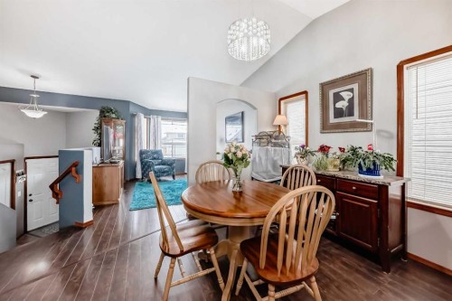 35 Dentoom Close, Red Deer, AB - Indoor Photo Showing Dining Room