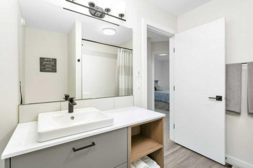 26 Athens Place, Blackfalds, AB - Indoor Photo Showing Bathroom