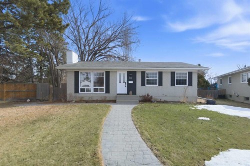 13 Ockley Close, Red Deer, AB - Outdoor