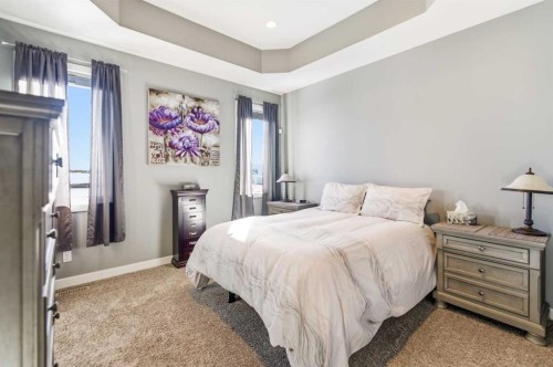 35 Bowman Circle, Sylvan Lake, AB - Indoor Photo Showing Bedroom