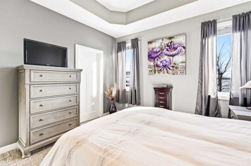 35 Bowman Circle, Sylvan Lake, AB - Indoor Photo Showing Bedroom