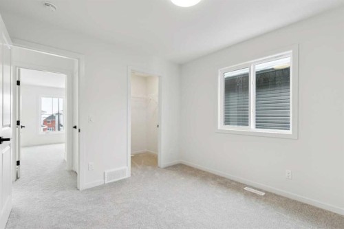 823 Bayview Terrace Sw, Airdrie, AB - Indoor Photo Showing Other Room