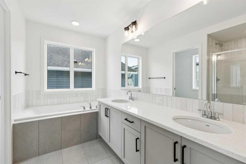 823 Bayview Terrace Sw, Airdrie, AB - Indoor Photo Showing Bathroom