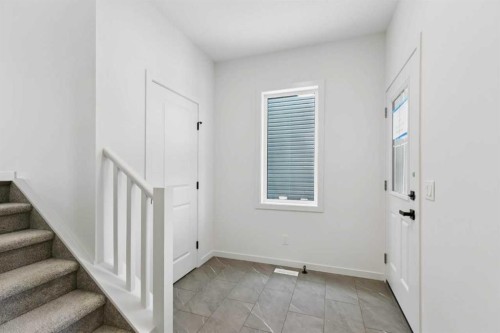 823 Bayview Terrace Sw, Airdrie, AB - Indoor Photo Showing Other Room