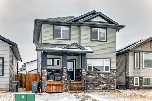 3 Hanson Green  Penhold, AB T0M 1R0