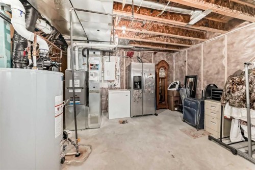 3 Hanson Green, Penhold, AB - Indoor Photo Showing Basement