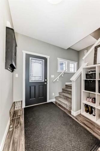 3 Hanson Green, Penhold, AB - Indoor Photo Showing Other Room