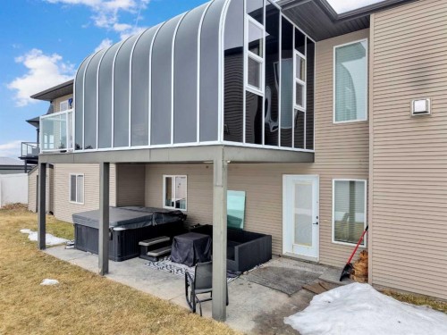 8 Laurel Close, Sylvan Lake, AB - Outdoor With Exterior