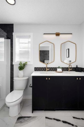 542 Legacy Circle Se, Calgary, AB - Indoor Photo Showing Bathroom