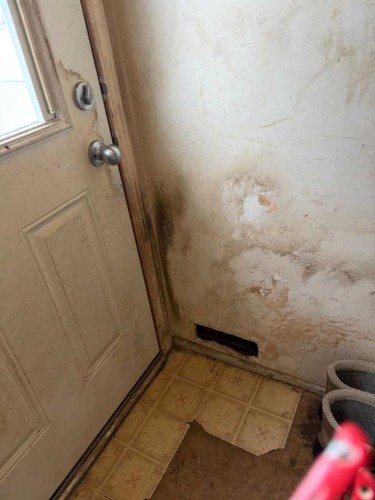 73 Northey Avenue, Red Deer, AB - Indoor Photo Showing Other Room