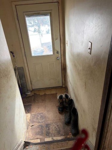 73 Northey Avenue, Red Deer, AB - Indoor Photo Showing Other Room