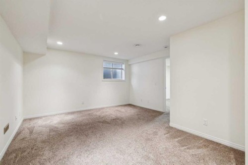 99 Auburn Bay Manor Se, Calgary, AB - Indoor Photo Showing Other Room