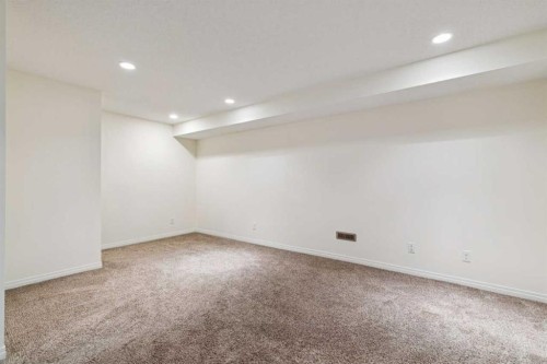 99 Auburn Bay Manor Se, Calgary, AB - Indoor Photo Showing Other Room