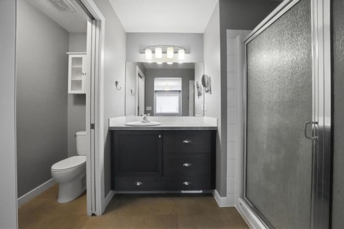 15 Tallman Close, Red Deer, AB - Indoor Photo Showing Bathroom