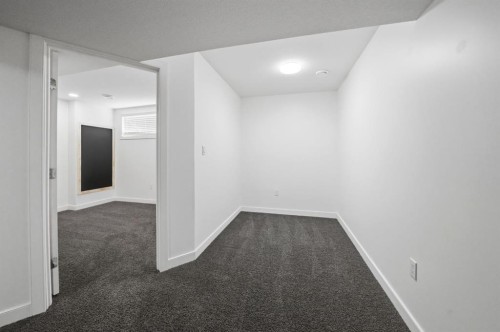 15 Tallman Close, Red Deer, AB - Indoor Photo Showing Other Room