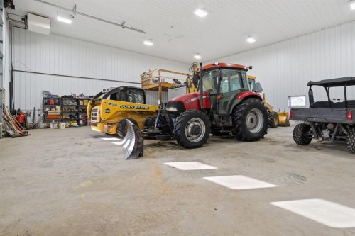 49274 Range Road 225, Rural Leduc County, AB - Indoor Photo Showing Garage