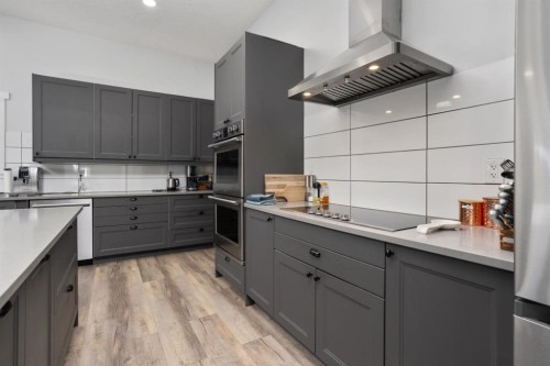 49274 Range Road 225, Rural Leduc County, AB - Indoor Photo Showing Kitchen