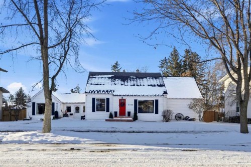 3722 44 Avenue, Red Deer, AB - Outdoor