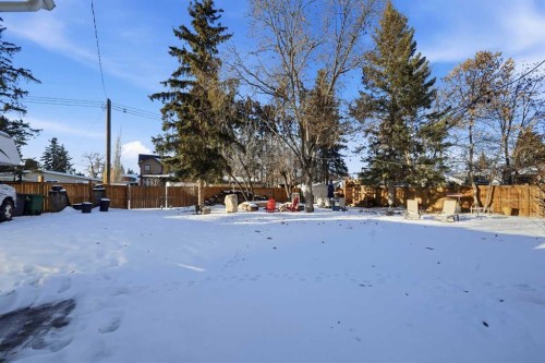 3722 44 Avenue, Red Deer, AB - Outdoor