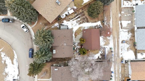 39 Norris Close, Red Deer, AB - Outdoor