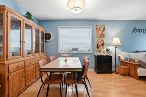 39 Norris Close, Red Deer, AB - Indoor Photo Showing Dining Room
