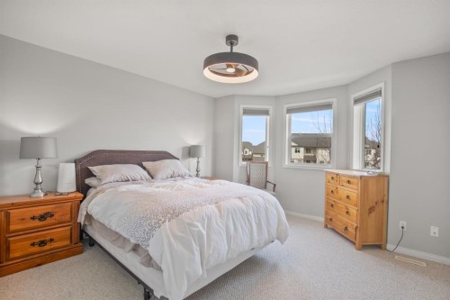 37-33 Donlevy Avenue, Red Deer, AB - Indoor Photo Showing Bedroom