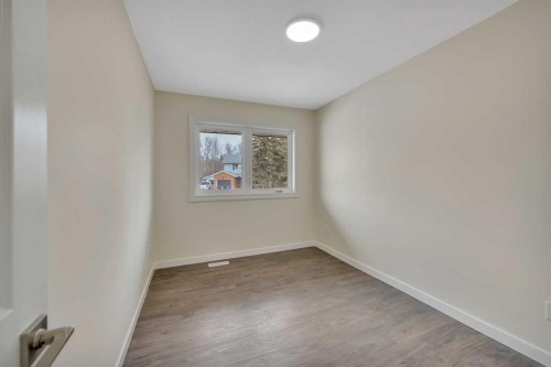 27 Gregson Crescent, Red Deer, AB - Indoor Photo Showing Other Room