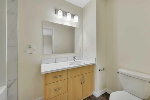 27 Gregson Crescent, Red Deer, AB - Indoor Photo Showing Bathroom