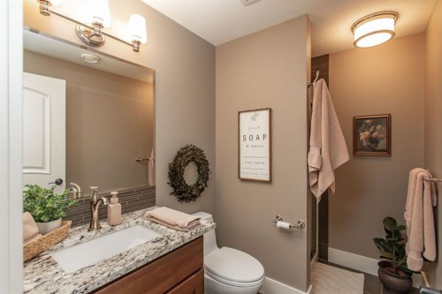 21 Dandell Close, Red Deer, AB - Indoor Photo Showing Bathroom