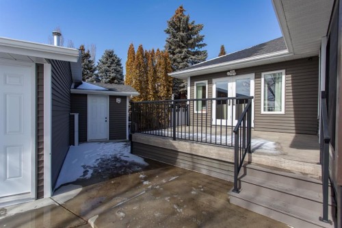 21 Dandell Close, Red Deer, AB - Outdoor With Exterior