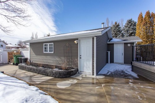 21 Dandell Close, Red Deer, AB - Outdoor With Exterior