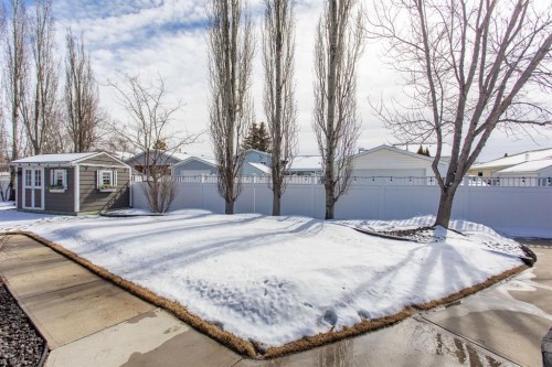 21 Dandell Close, Red Deer, AB - Outdoor