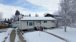 72 McLean Street Red Deer, AB T4R 1T7