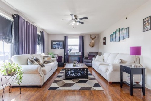 203 Percy Street, Bittern Lake, AB - Indoor Photo Showing Living Room