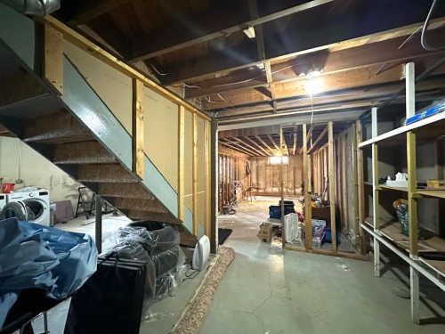5240 50 Avenue, Holden, AB - Indoor Photo Showing Basement