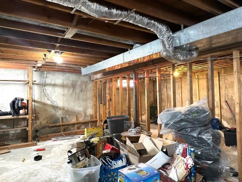 5240 50 Avenue, Holden, AB - Indoor Photo Showing Basement