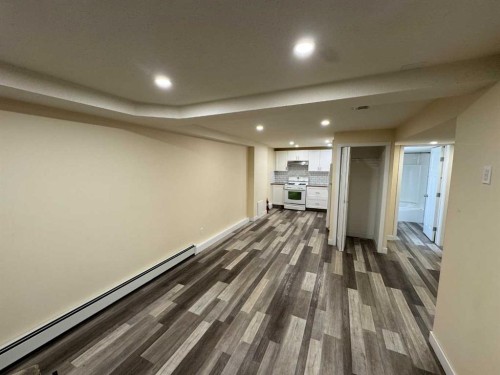 5553 45 Avenue, Red Deer, AB - Indoor Photo Showing Other Room