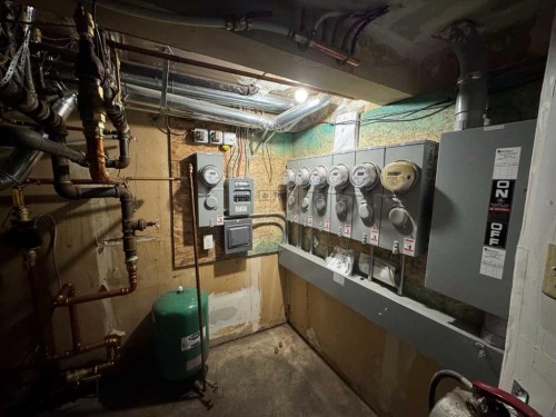 5553 45 Avenue, Red Deer, AB - Indoor Photo Showing Basement