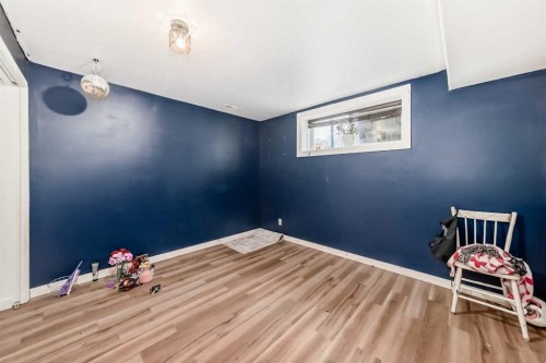 29 Duval Crescent, Red Deer, AB - Indoor Photo Showing Other Room