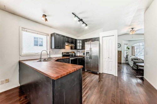 29 Duval Crescent, Red Deer, AB - Indoor Photo Showing Kitchen With Double Sink