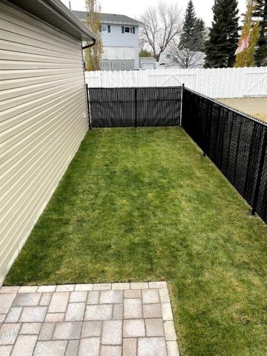7403 44 Avenue, Camrose, AB - Outdoor